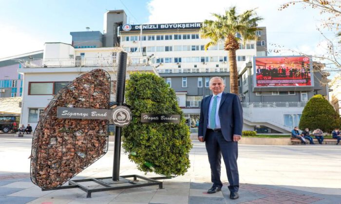 Denizli’de sigaraya karşı dev akciğer figürü