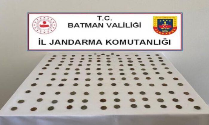 Batman’da 135 adet tarihi sikke ele geçirildi!